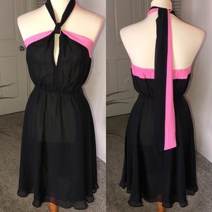🆕 Black and pink halter dress